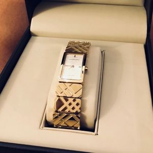 Final price - Burberry Gold watch